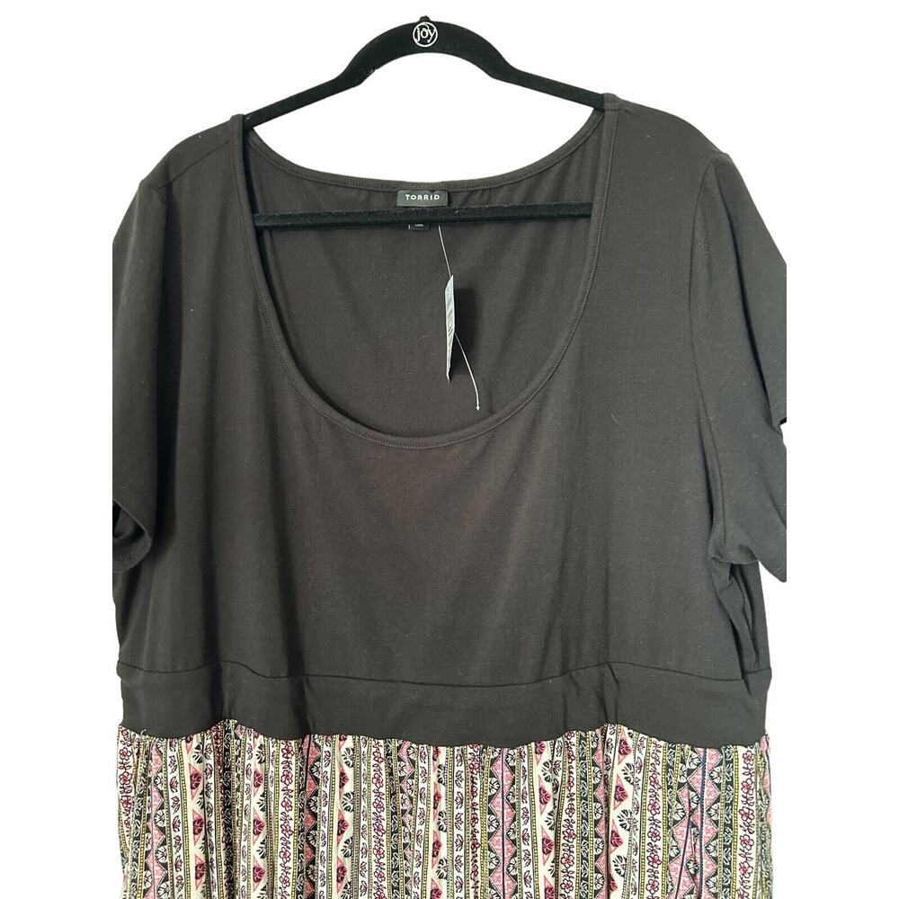 Torrid Dress Womens Size 4 Black Floral Scoop Neck Pockets Short Sleeve Pockets - Picture 2 of 16